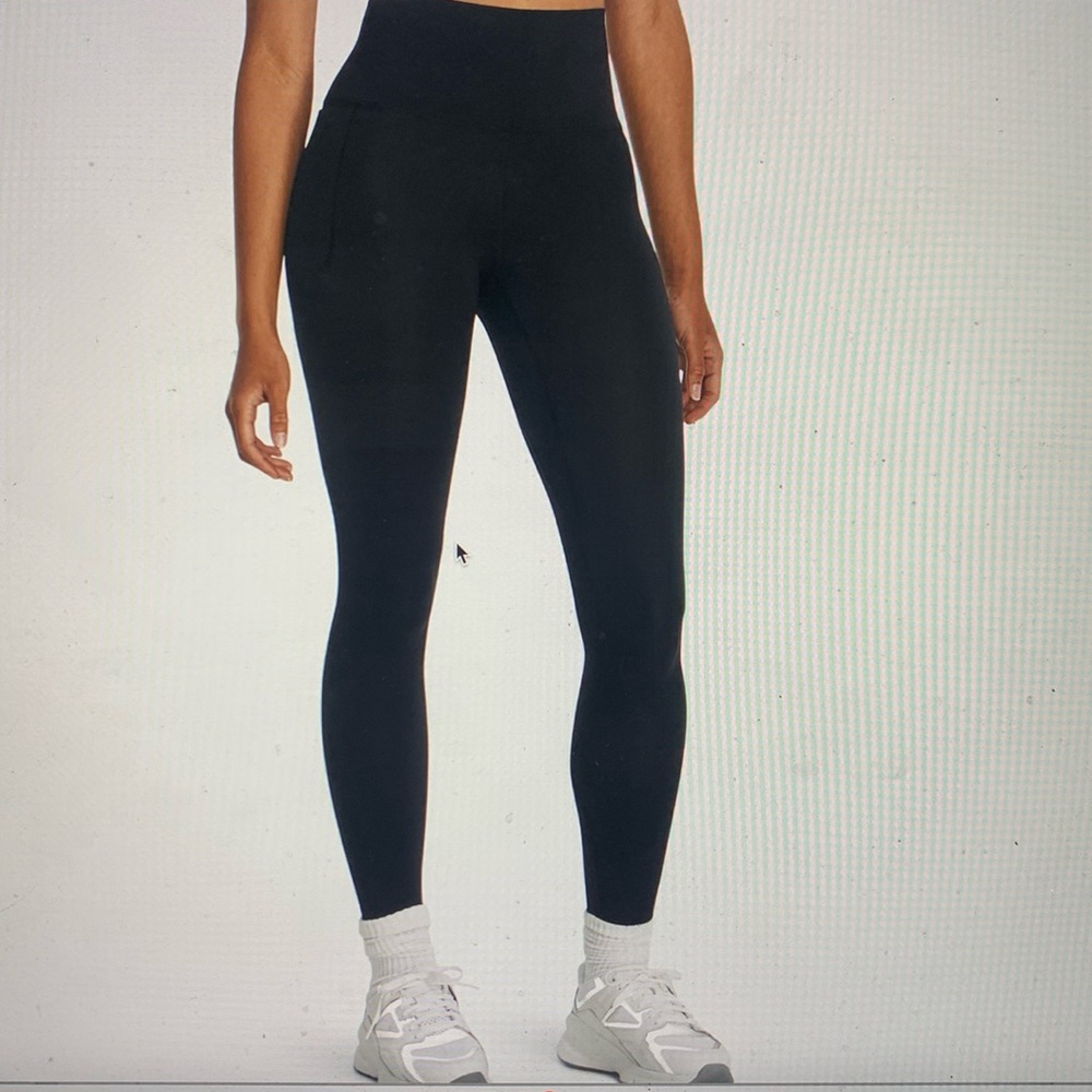 COPY - Under Armoir Meridian Ankle length Leggings. Never Worn/ NEW